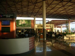 スラバヤ空港